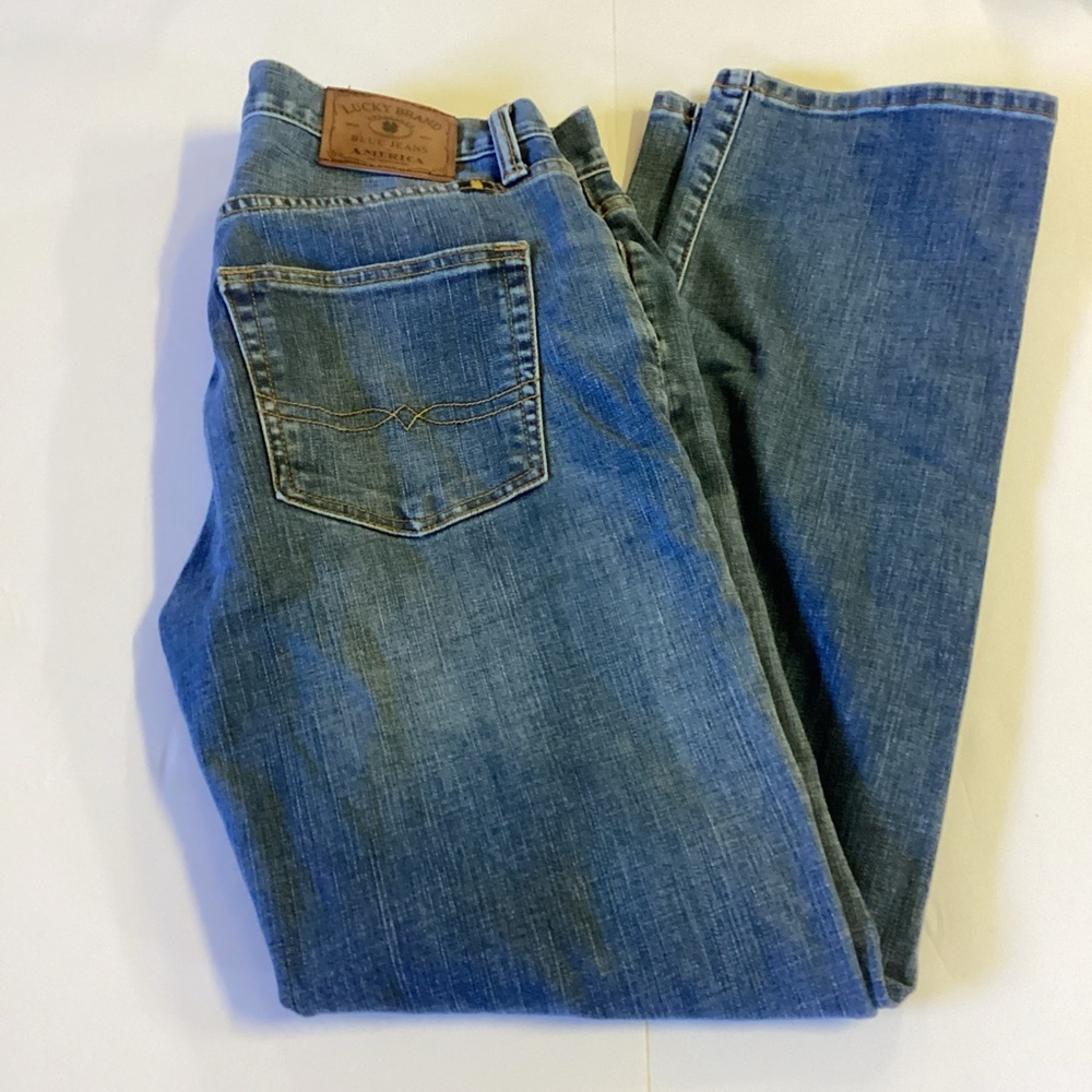 Luckybrand 221 Original Straight Lucky brand blue jeans